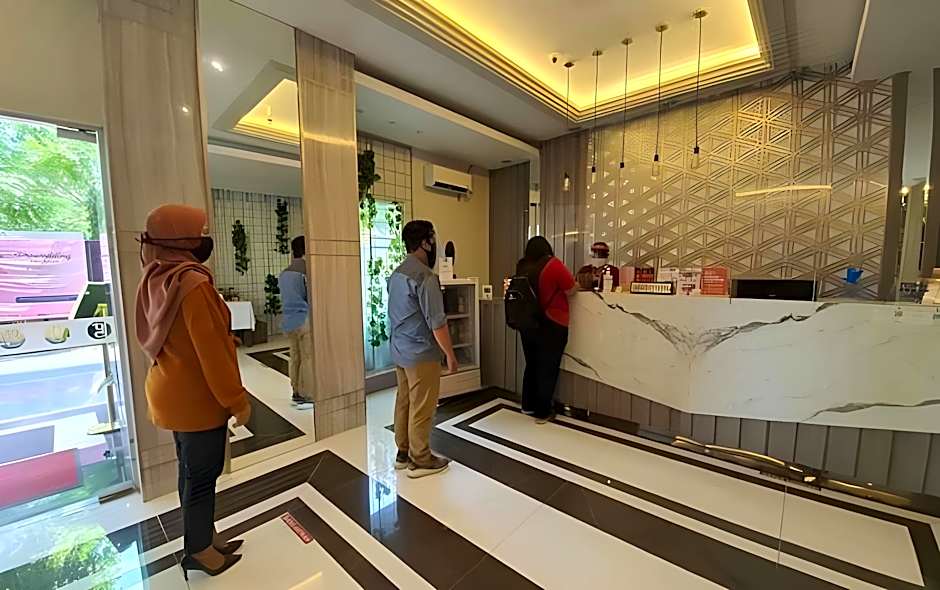 Gunawangsa Manyar Hotel