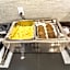 Orangewood Inn & Suites Kansas City Airport