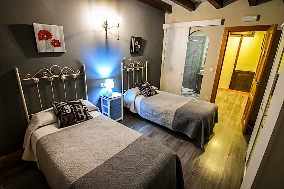 Photo 1 of 5 of Superior 2 Beds