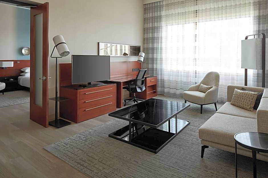 Montreal Airport Marriott In-Terminal Hotel