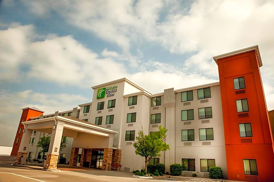 Holiday Inn Express Hotel & Suites Norfolk By IHG