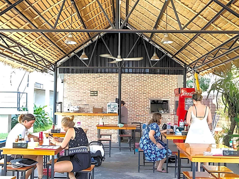 Pool Party Hostel – Siem Reap, PA