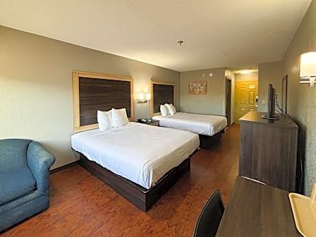 Queen Room with Two Queen Beds - Non-Smoking