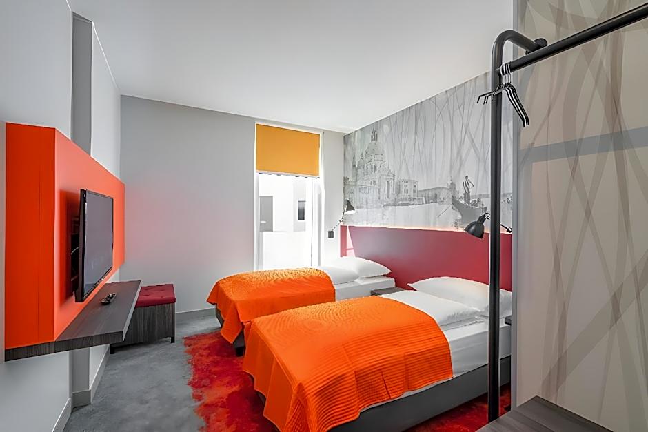 CAMPANILE VIENNA SOUTH