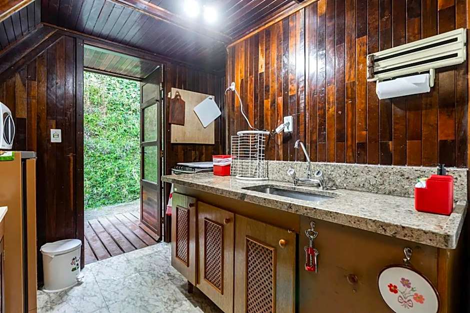 Chalé inteiro completo a 5 min a pé do Capivari - Campos do Jordão