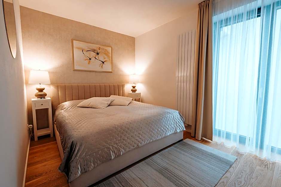 MOLO LIPNO RESIDENCE