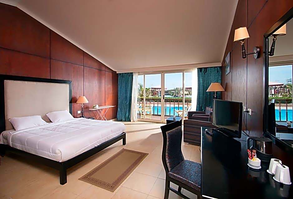 Hawaii Caesar Palace Aqua Park - Families and Couples Only