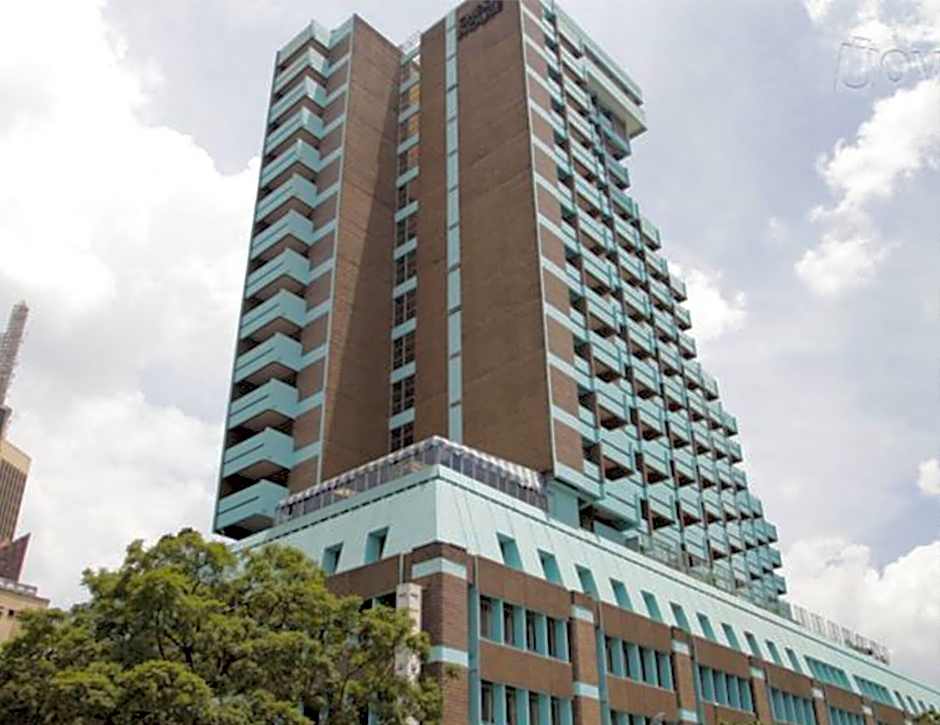 Chester Hotel & Suites