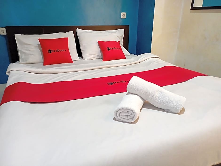 RedDoorz @ Jalan Sudirman Purwokerto