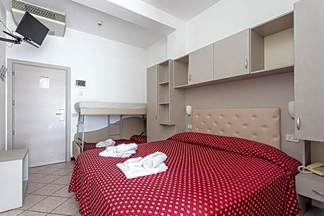 Superior Quadruple Room