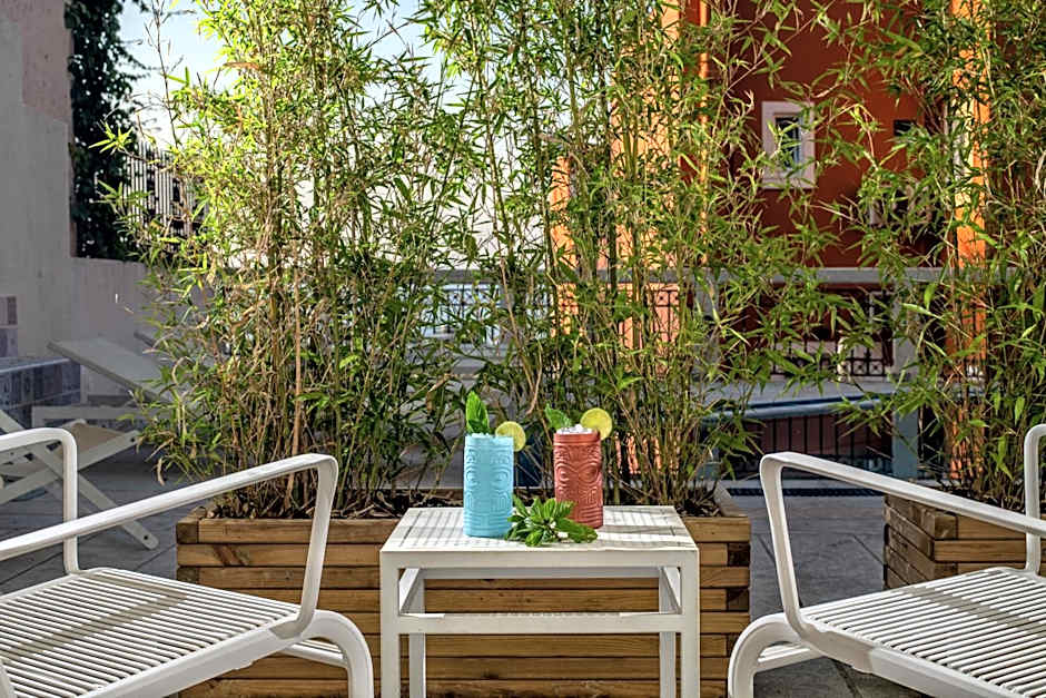 Villa Elite "by Checkin" Adults Only