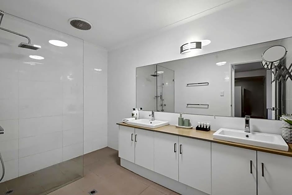 Perth Prime Located 2BDR 1PRK