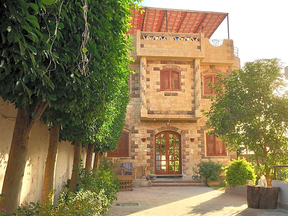 New Memnon Hotel