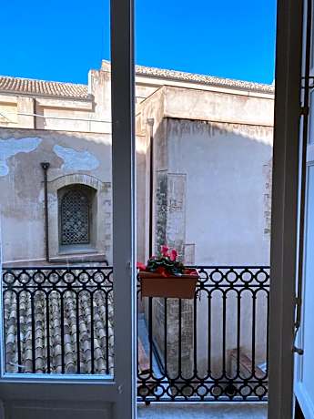 Double Room with Private External Bathroom