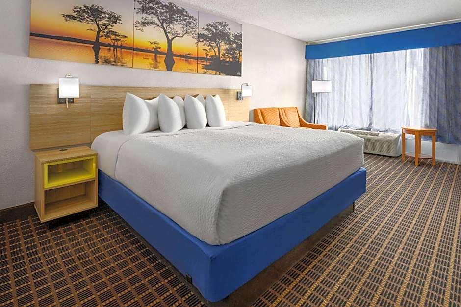 Days Inn by Wyndham Waycross