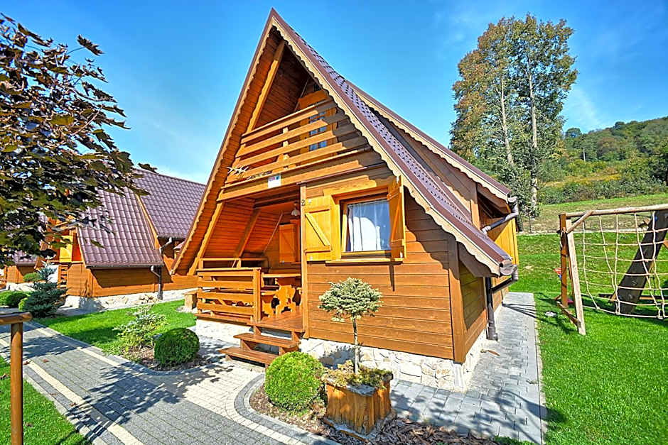 Jaworina- Apartamenty, Domki i Pokoje