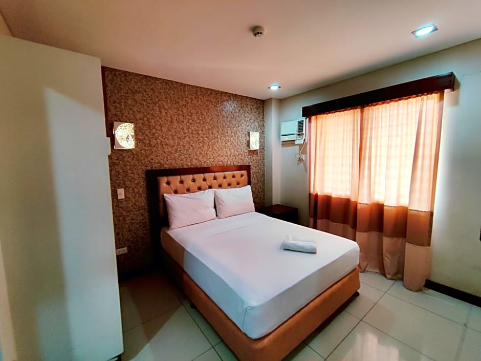 Executive Tulip Apartelle