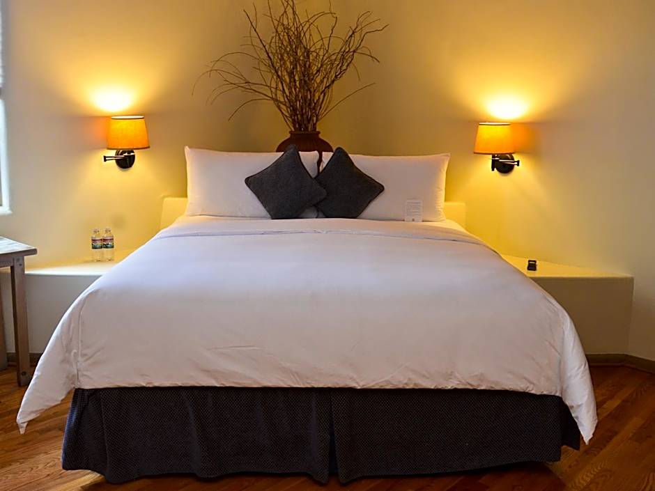 Inn on the Alameda