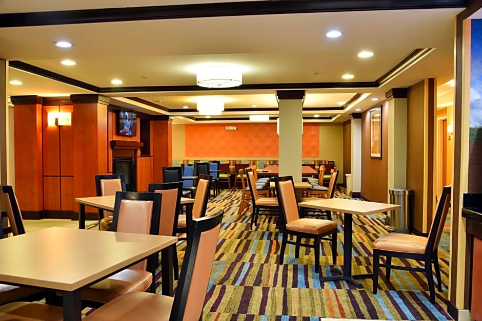 Fairfield Inn Hartford Airport
