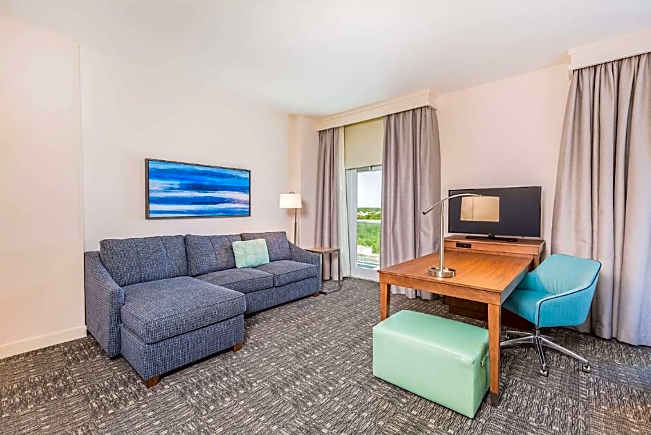Hampton Inn By Hilton & Suites Panama City Beach-Beachfront