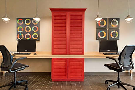 2Queen Mobilty/Hearing Access Tub Studio Nosm