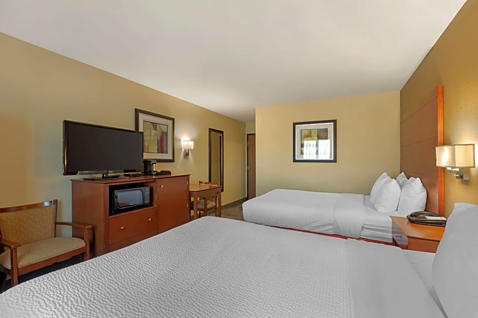 Best Western Plus Altoona Inn