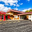 OYO Hotel Moline Downtown IL I-74 North