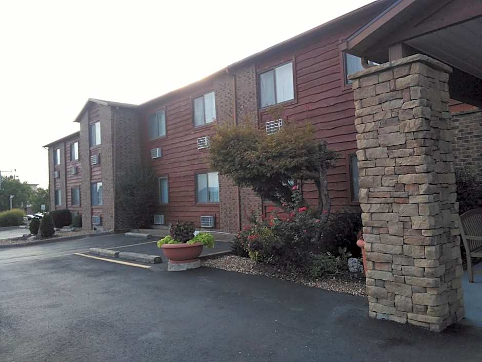 Super 8 by Wyndham Lebanon