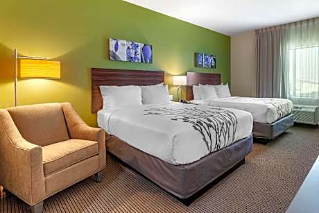 2 Queen Beds, Suite, Nonsmoking