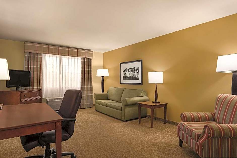 Country Inn & Suites by Radisson, Dakota Dunes, SD