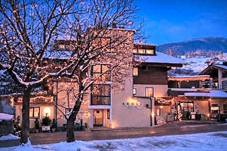Hotel Gasthof Kröll, 4 Skigebiete in unmittelbarer Nähe, Restaurant mit regionaler Küche