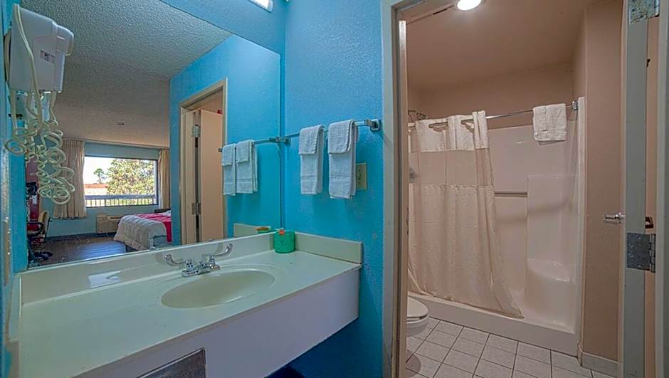 Mayfair Inn