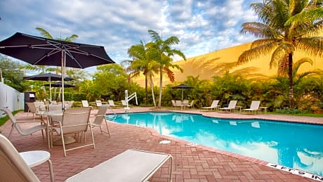 Best Western Plus Miami-Doral Dolphin Mall