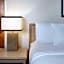 La Quinta Inn & Suites by Wyndham Garden City