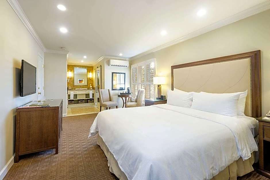 Photo 1 of 1 of Premium 1 King Bed