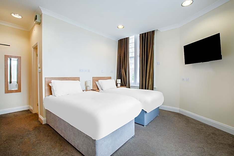 Russel Court Hotel Bournemouth Central