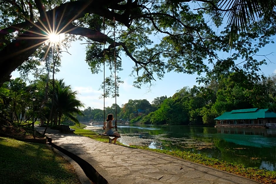 Royal River Kwai Resort & Spa