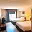 Lexington Inn & Suites Windsor