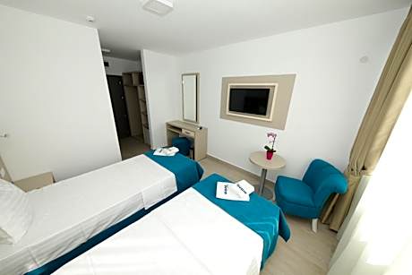 Twin Room with Balcony