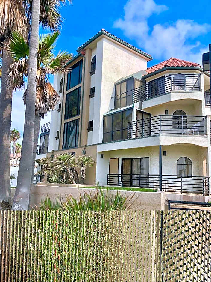 HUNTINGTON BEACH INN
