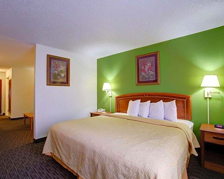 Quality Inn & Suites Austin Airport
