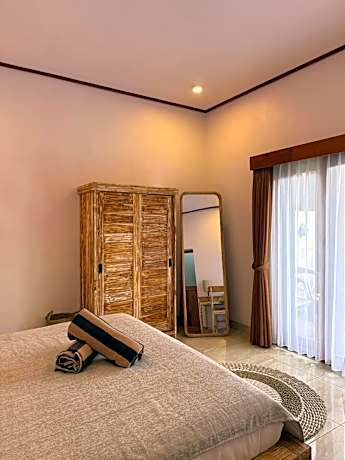 One-Bedroom Apartment with Garden
