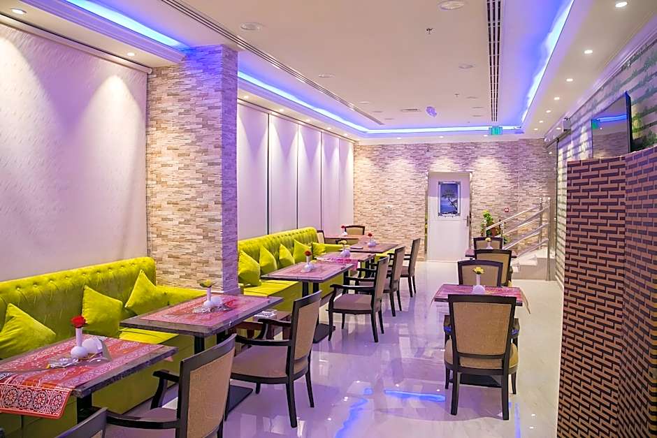 Dream Palace Hotel