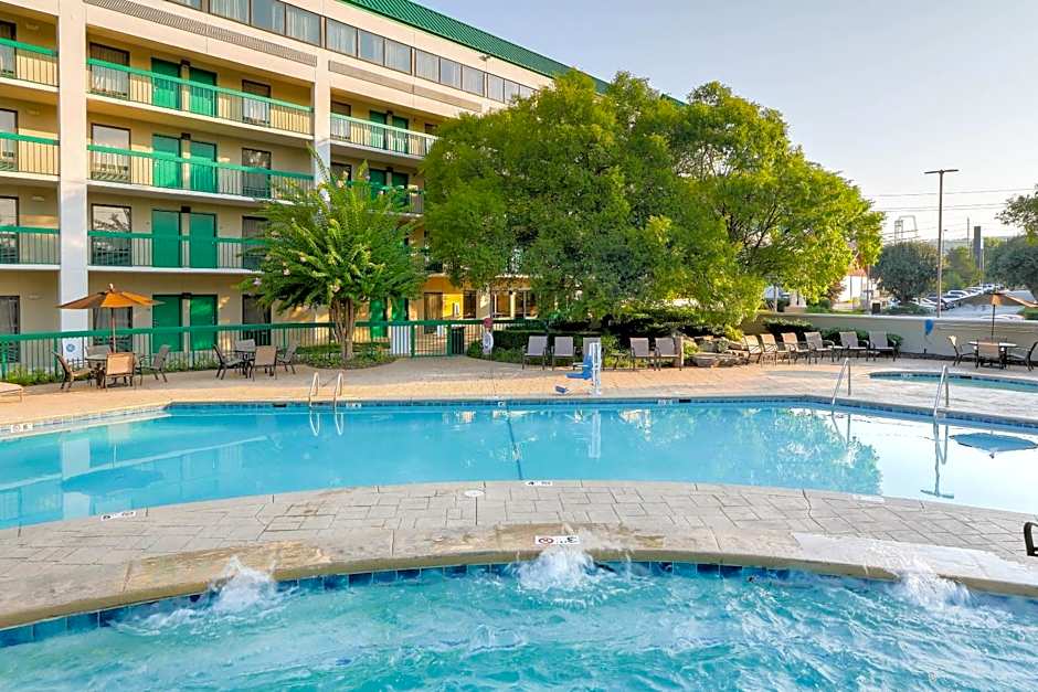 Quality Inn Near the Island Pigeon Forge