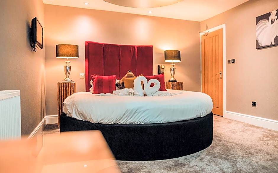 Aphrodites Group - Luxury Hot Tub Suites in Central Lake District!