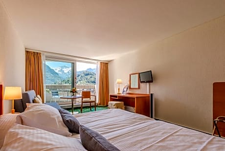 Room Two Beds