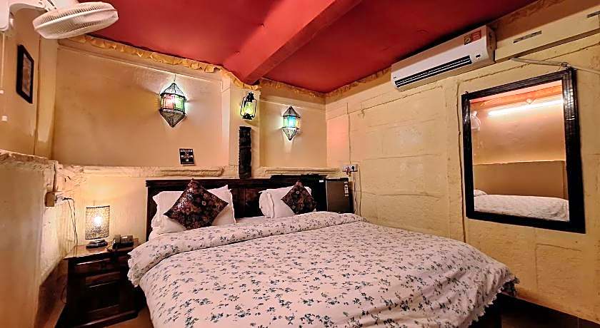 Desert Haveli Guest House