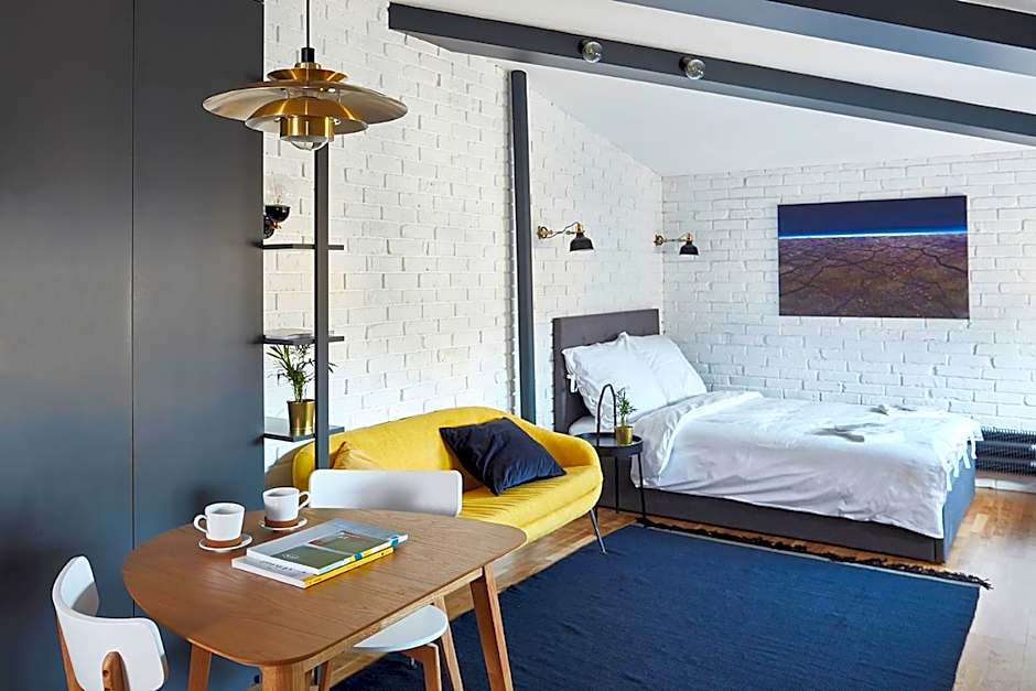 Bez Kantów Art Rooms