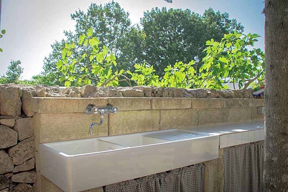 Ad un passo da Cisternino - Trulli con Foresta, Bici e BBQ