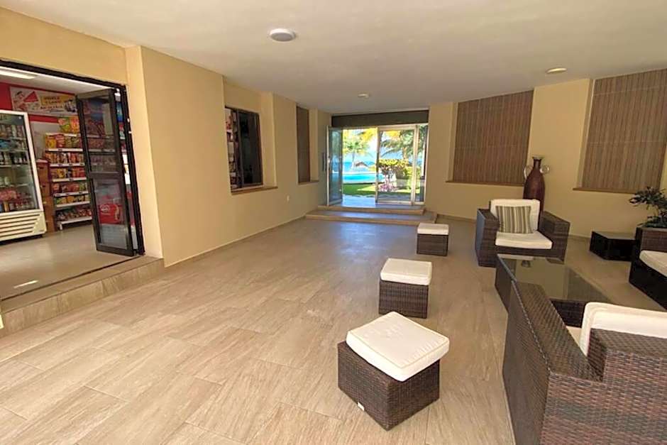 Oceanfront Condo BM By Andiani